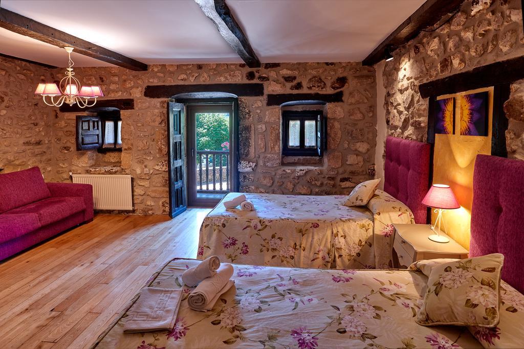 Casas Rurales La Tahona De Besnes Guest House Alles Exterior photo
