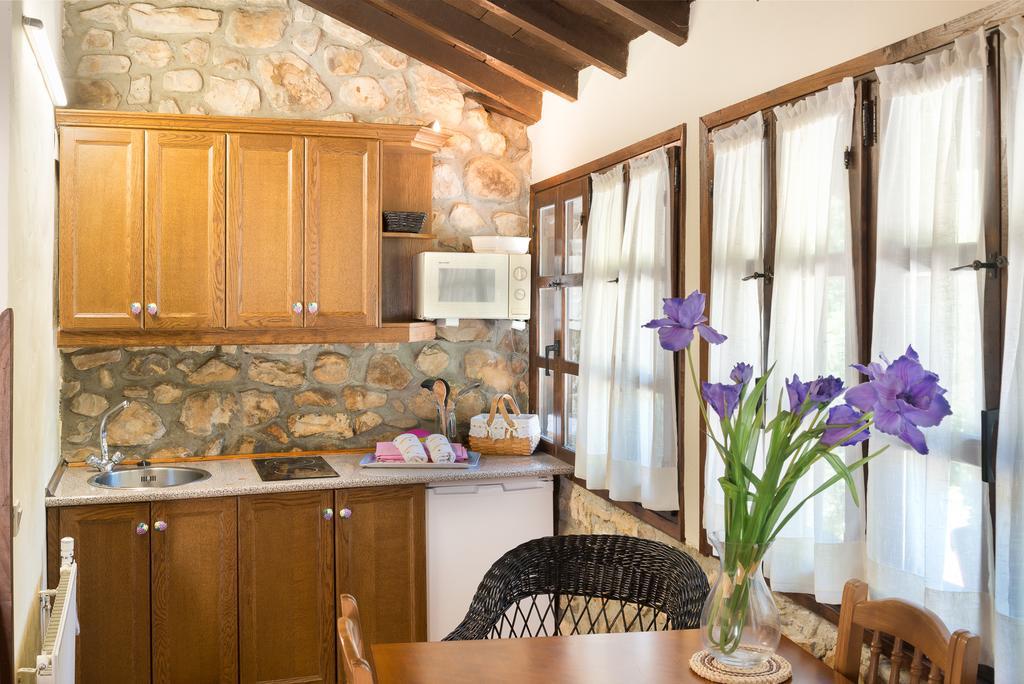 Casas Rurales La Tahona De Besnes Guest House Alles Exterior photo